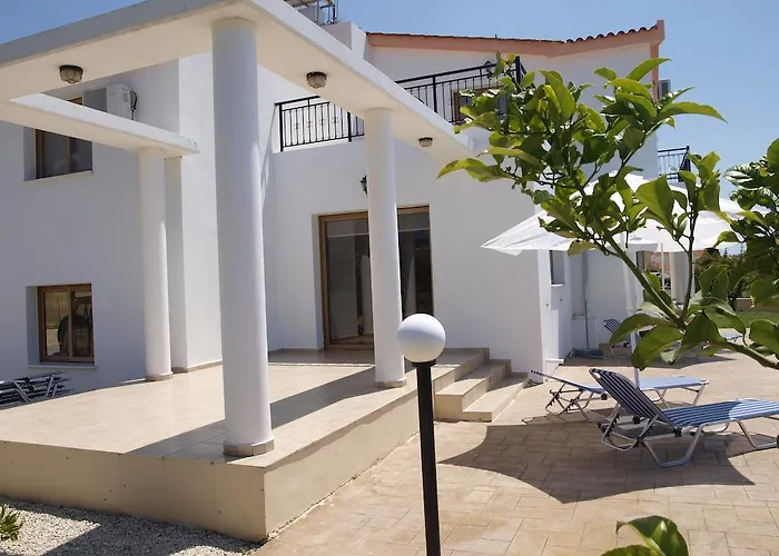Mariandy Villa 2